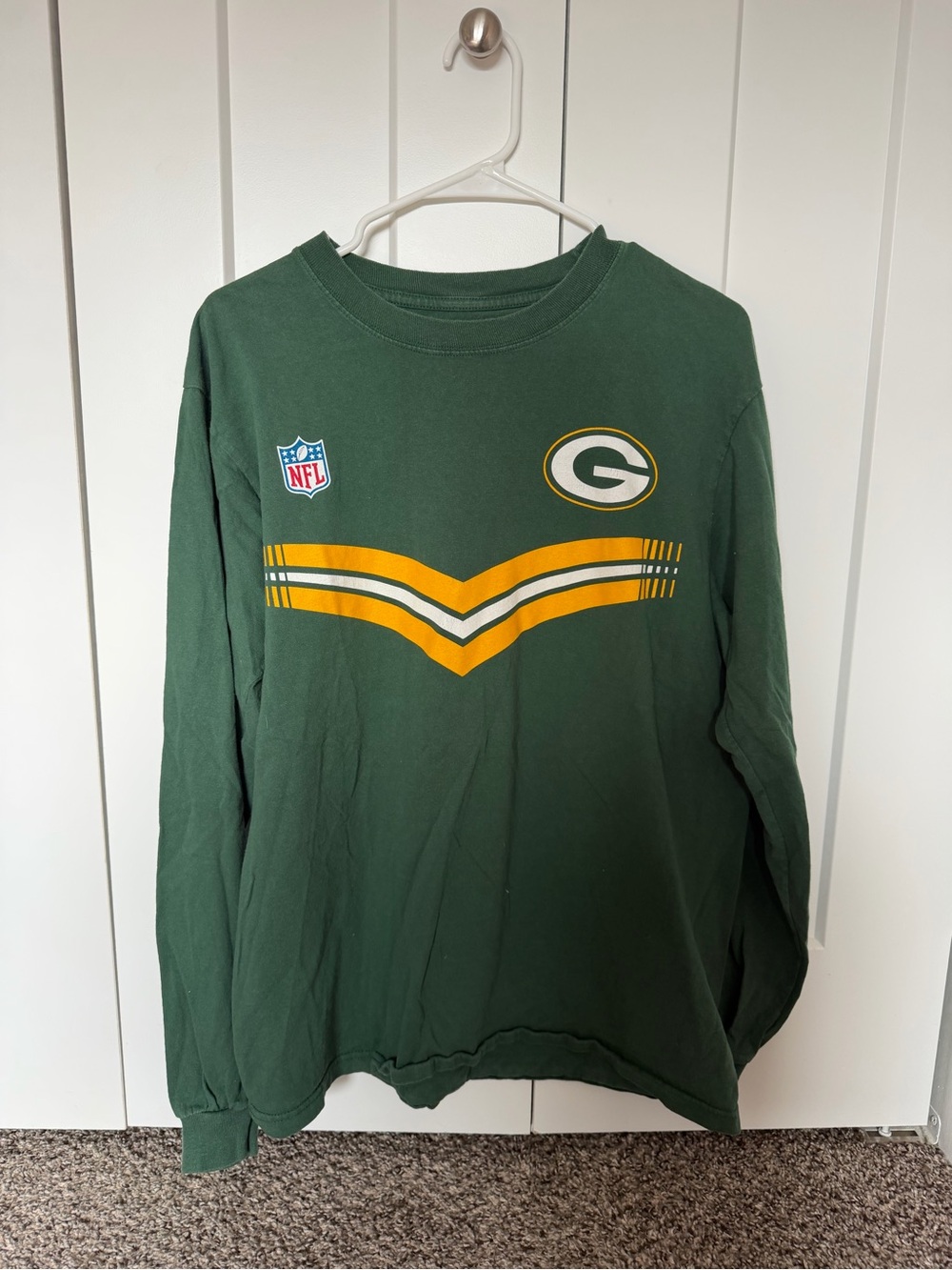 Green Packers Long-Sleeve Tee with Yellow Chevron